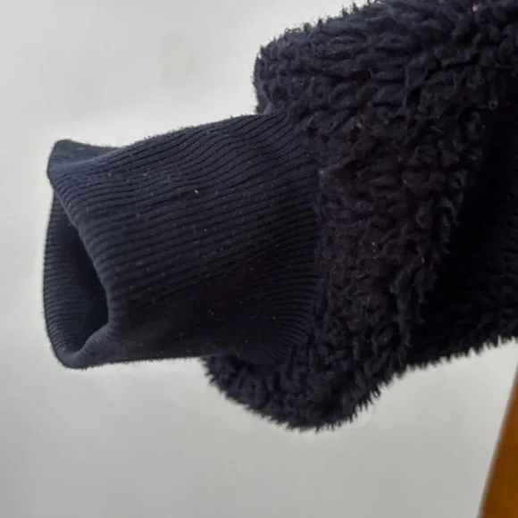 Alo Sherpa Bomber Jacket - Picture 4 of 6